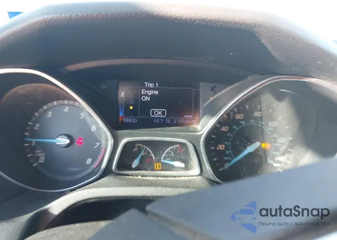 2013 Ford Focus Titanium z USA, uszkodzony, nr VIN 1FADP3N20DL277007